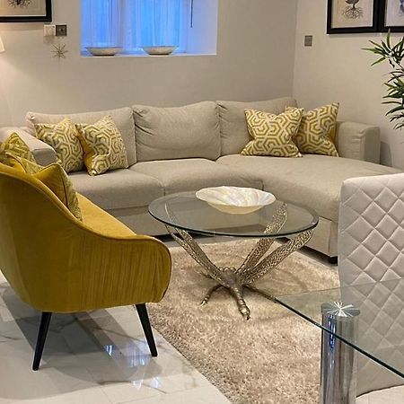 Elegant 2 Bed Flat In Chiswick Διαμέρισμα Λονδίνο Εξωτερικό φωτογραφία