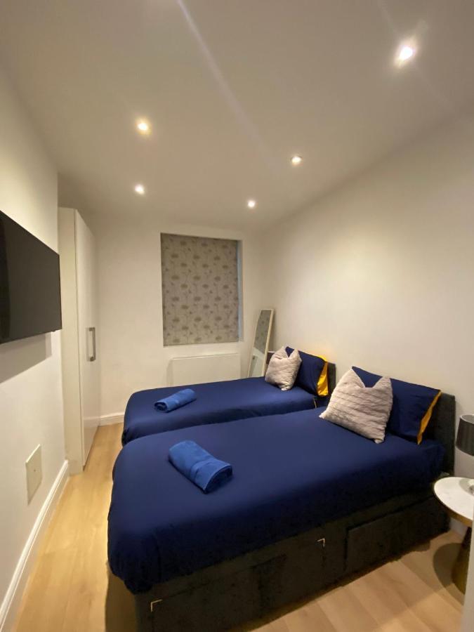 Elegant 2 Bed Flat In Chiswick Διαμέρισμα Λονδίνο Εξωτερικό φωτογραφία