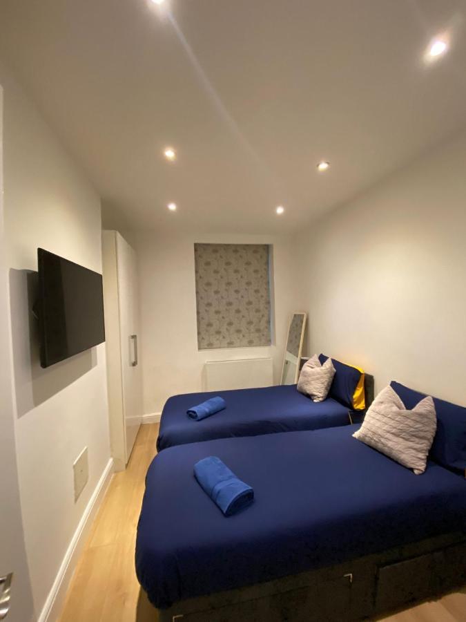 Elegant 2 Bed Flat In Chiswick Διαμέρισμα Λονδίνο Εξωτερικό φωτογραφία